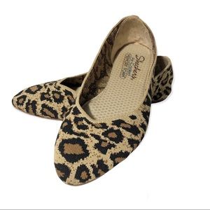Sketchers memory foam leopard flats